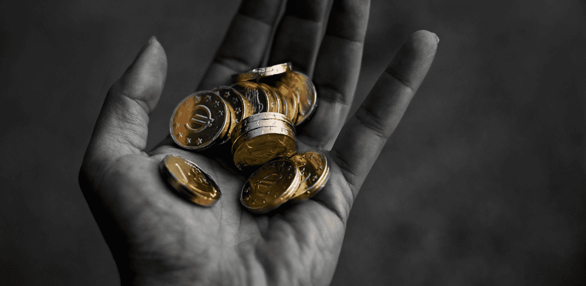 Lifetime value comparison of donors in a recurring donation program